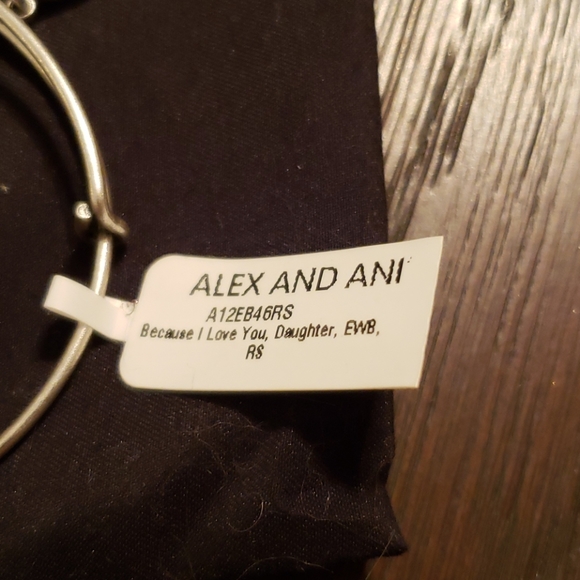 🆕️NWT Alex and Ani "daughter" bracelet - Picture 2 of 3
